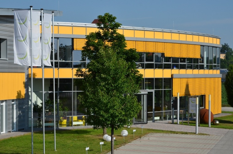 In Tittmoning the company Dragenopharm Apotheker Püschl, which belongs to...