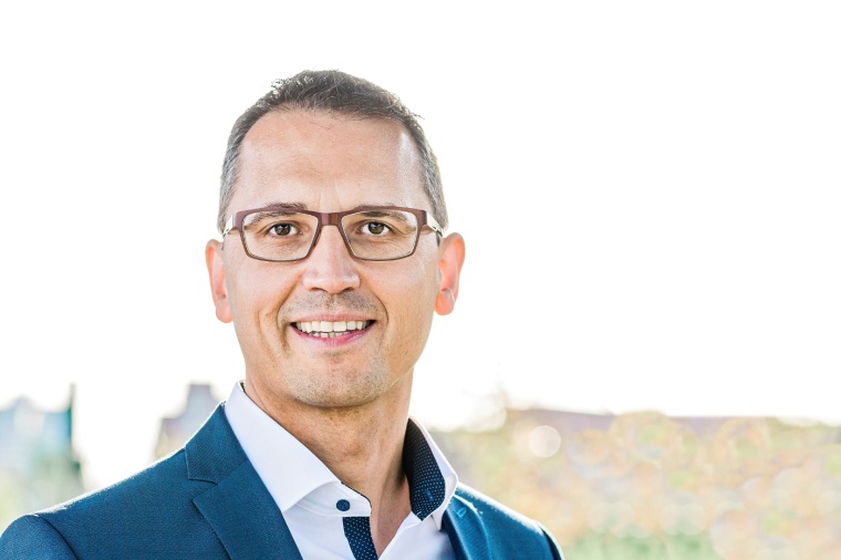 Andreas Eschbach, CEO, Eschbach