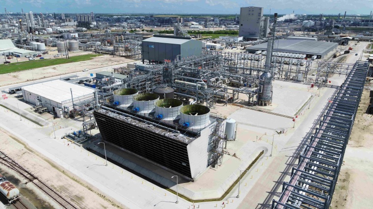 BASF and Yara are operating a joint world-scale ammonia plant at BASF’s site...