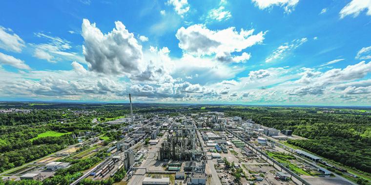 Der Chemiepark Gendorf ist offen für Unternehmen aus Zukunftsindustrien.