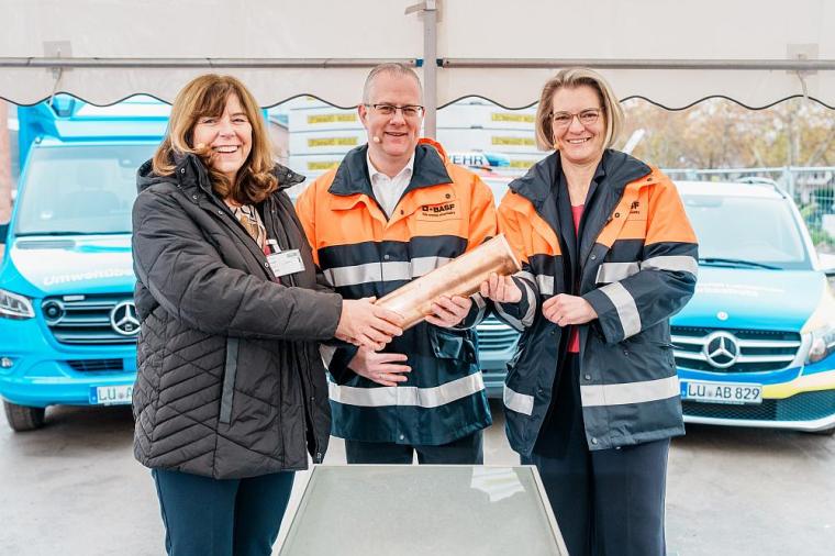 Katja Scharpwinkel, Standortleiterin Ludwigshafen und Mitglied des Vorstands...