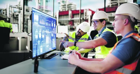 In the chemical industry, maintaining expertise and ensuring operational continuity are inextricably linked to a combination of future-oriented management, consistent standardization and targeted digitalization.